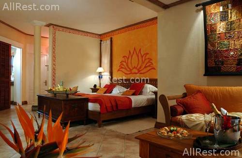 Paradise Cove Hotel & Spa 8